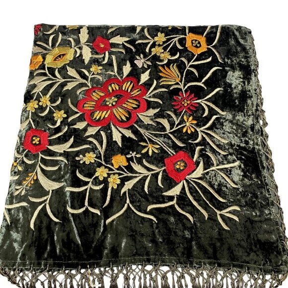 Embroidered Green Velvet Topper Shawl 56" Square w/ Fringe Luxury Tablecloth - Picture 2 of 12